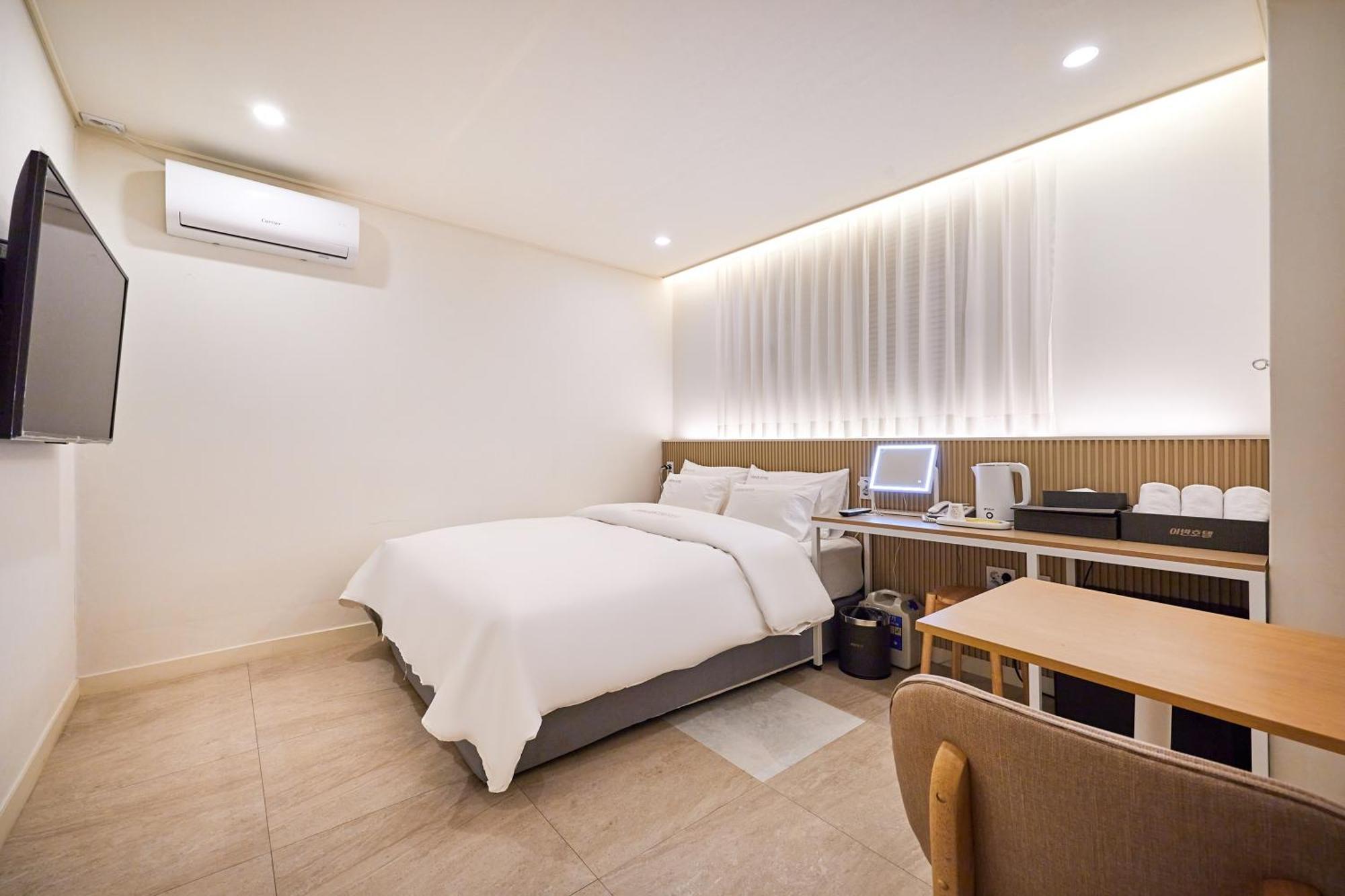 Urban Hotel Pyeongtaek Exterior foto