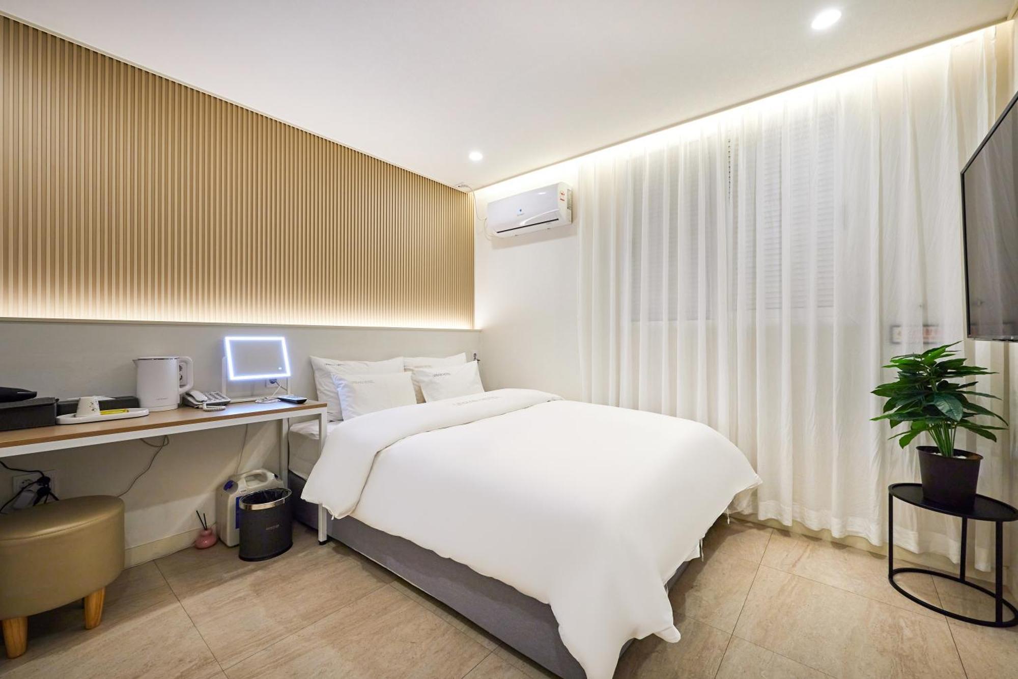 Urban Hotel Pyeongtaek Exterior foto
